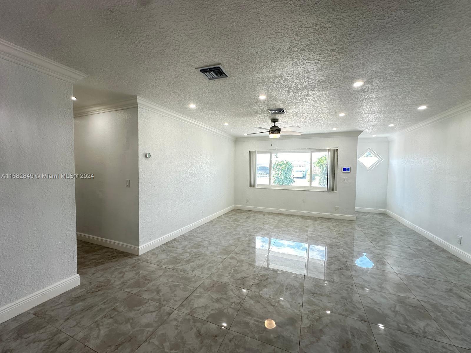 NORTH BROWARD HIGHLANDS S - Residential