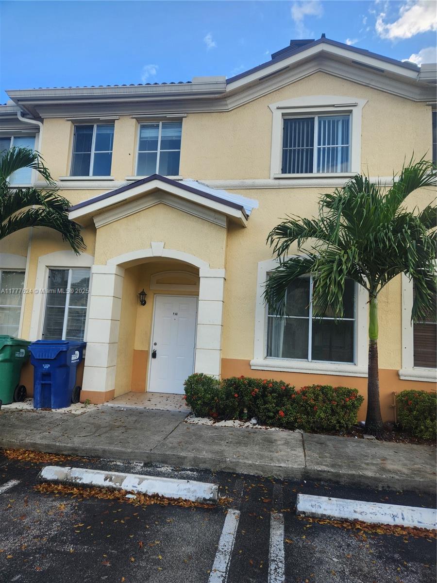 Rental Property at 6940 Nw 177th St P102, Hialeah, Miami-Dade County, Florida - Bedrooms: 4 
Bathrooms: 3  - $3,200 MO.