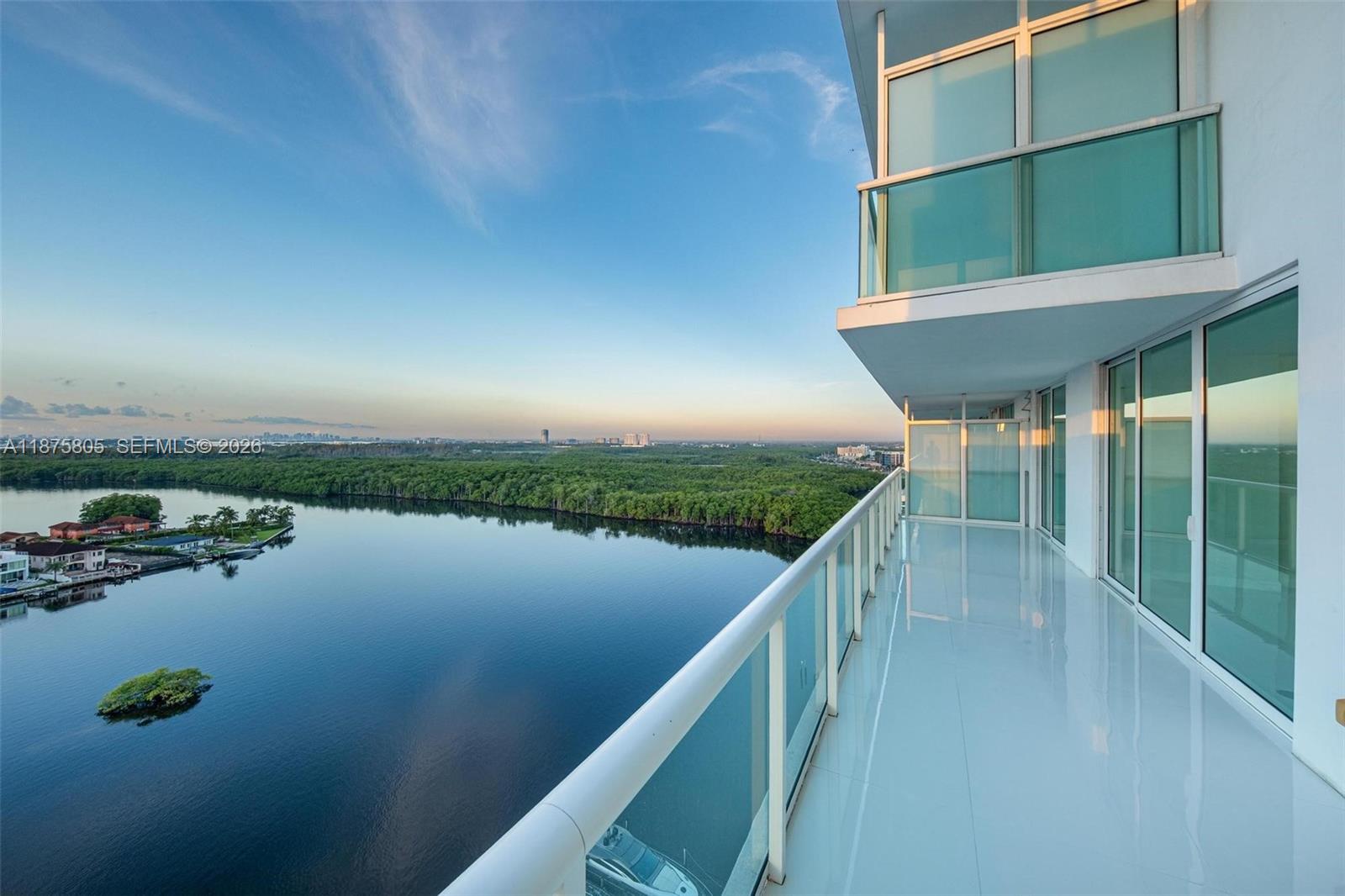 400 SUNNY ISLES CONDO WES - Residential