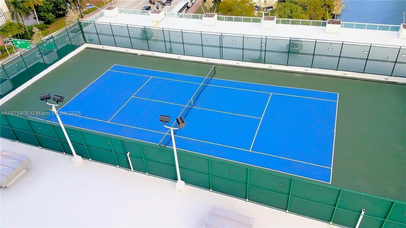 400 SUNNY ISLES CONDO WES - Residential