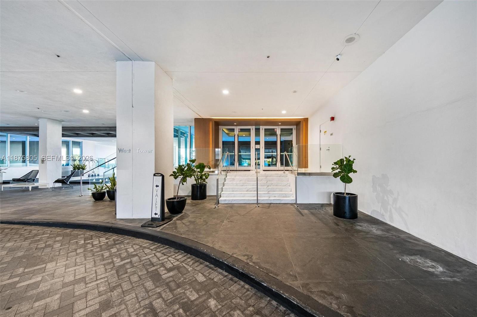 400 SUNNY ISLES CONDO WES - Residential