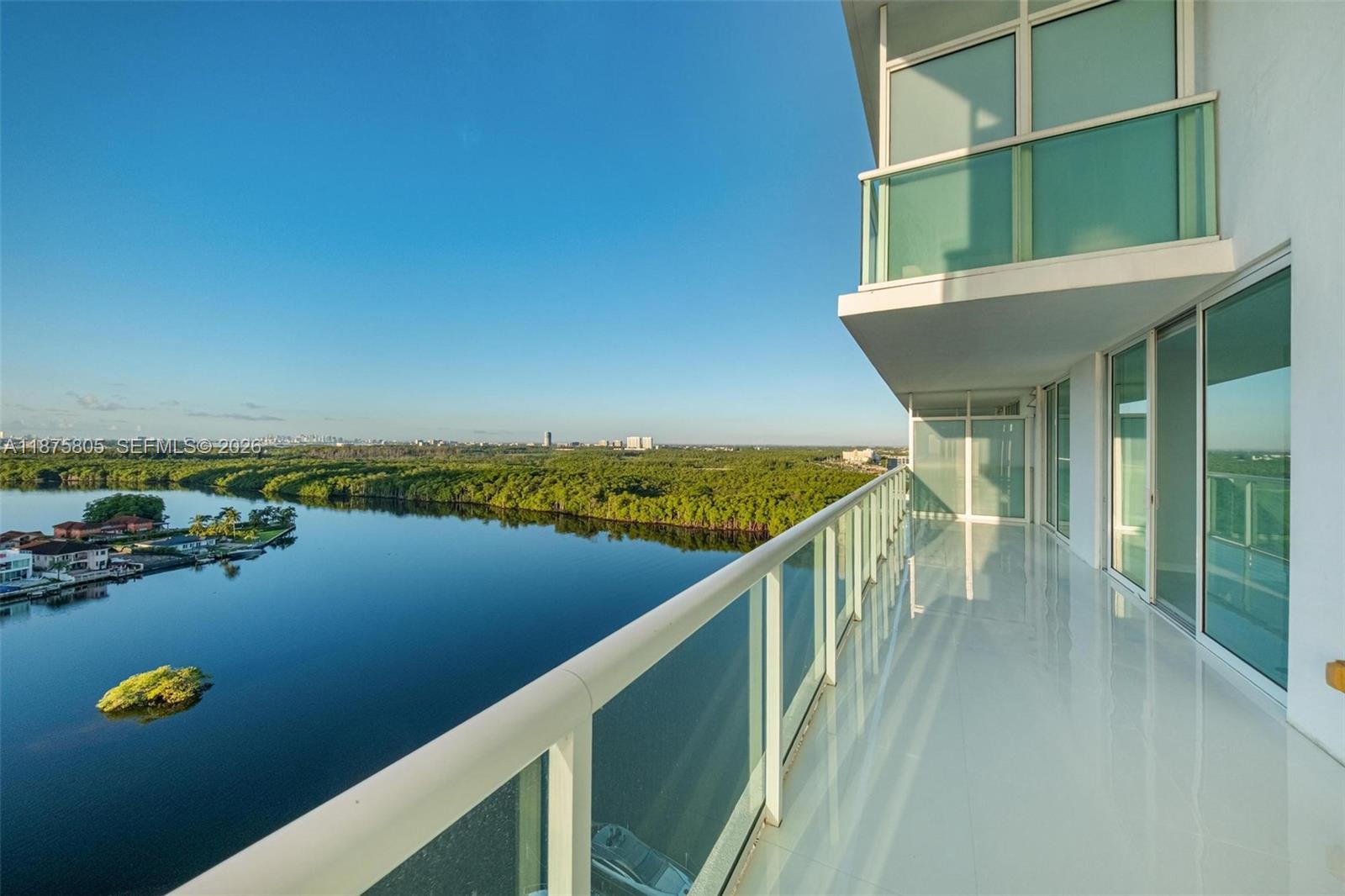 400 SUNNY ISLES CONDO WES - Residential