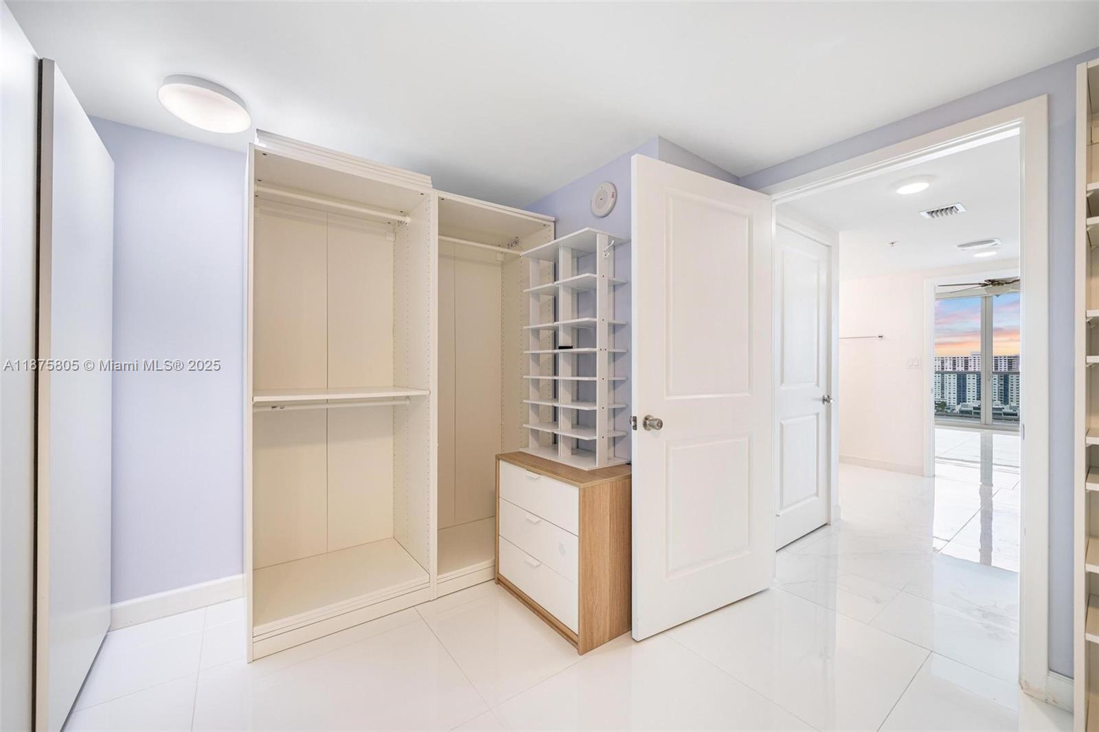 400 SUNNY ISLES CONDO WES - Residential
