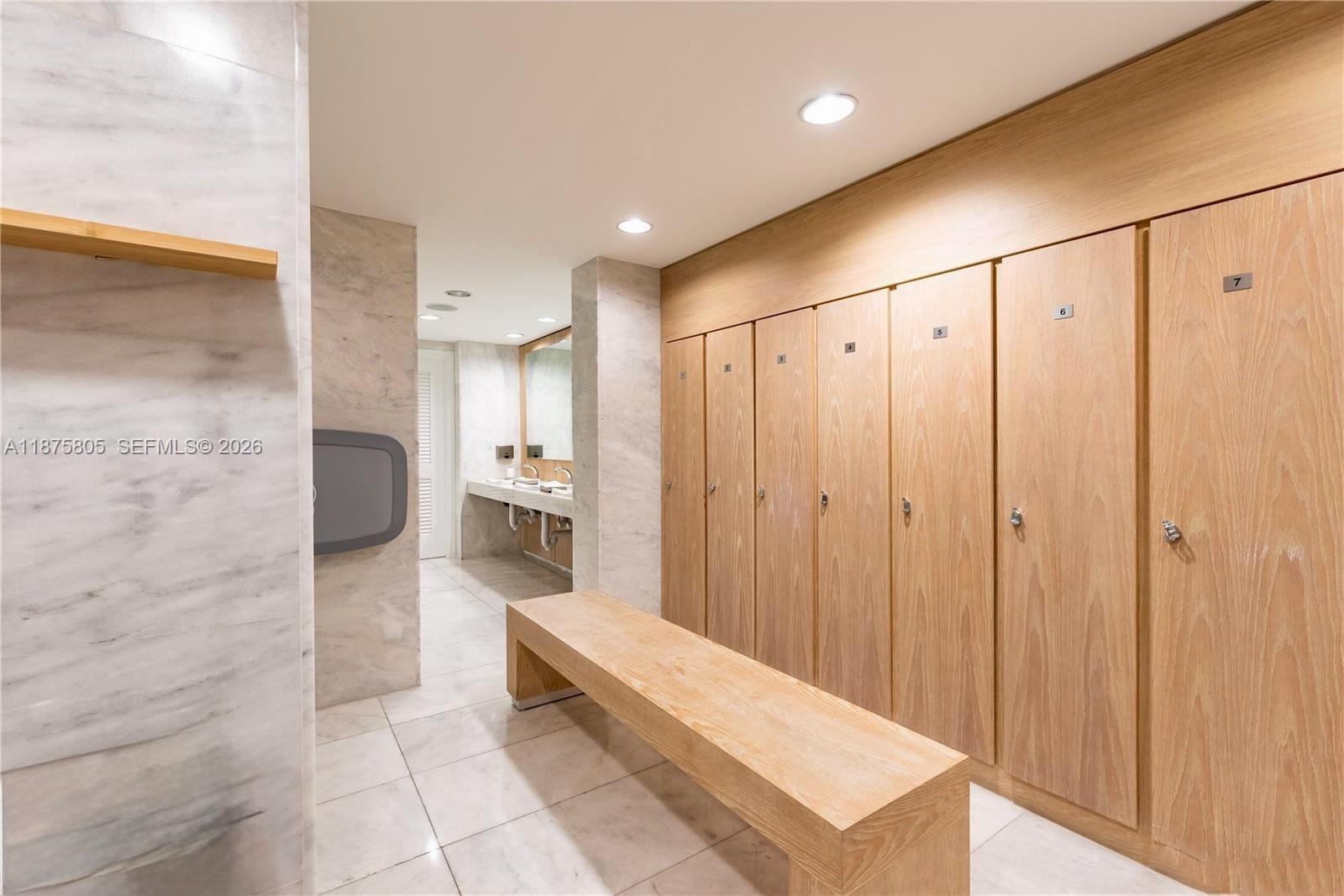 400 SUNNY ISLES CONDO WES - Residential