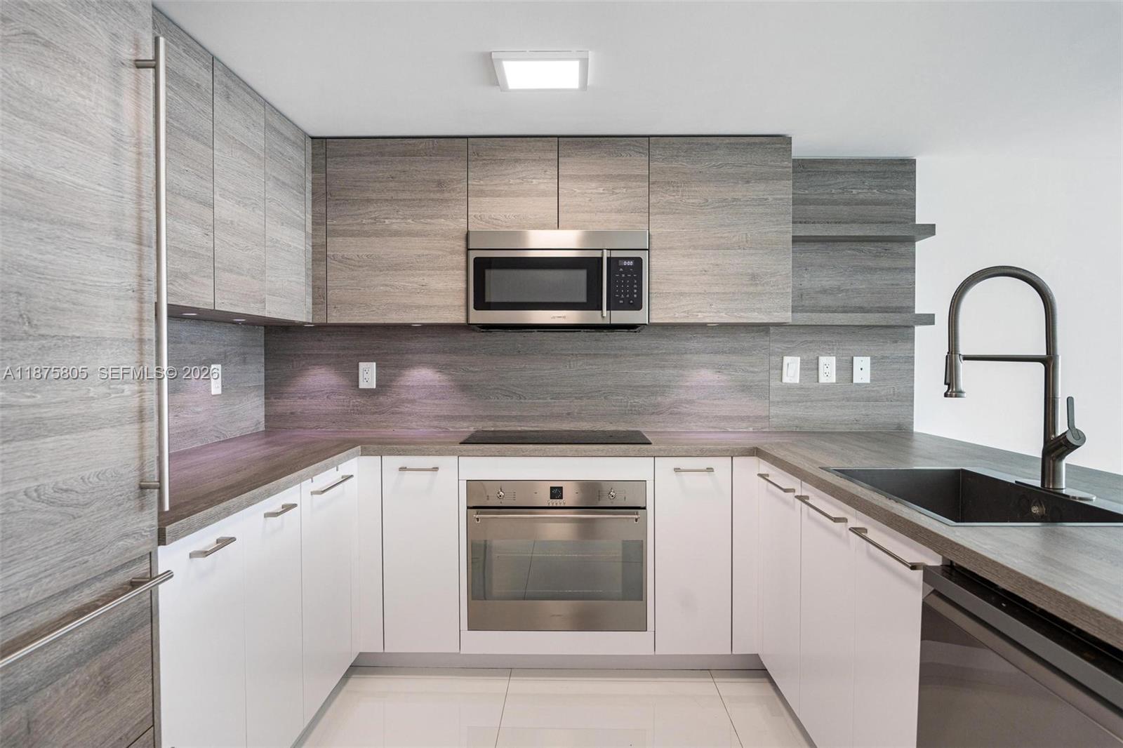 400 SUNNY ISLES CONDO WES - Residential