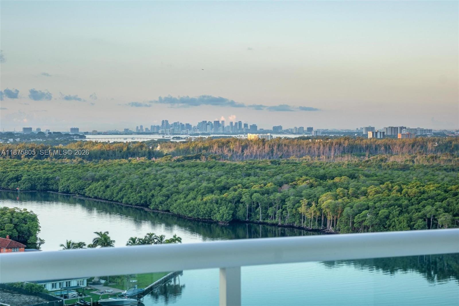 400 SUNNY ISLES CONDO WES - Residential