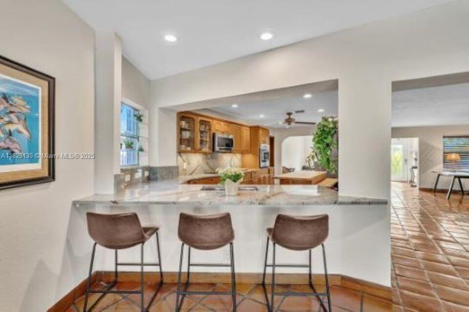 CORAL POINT - Residential