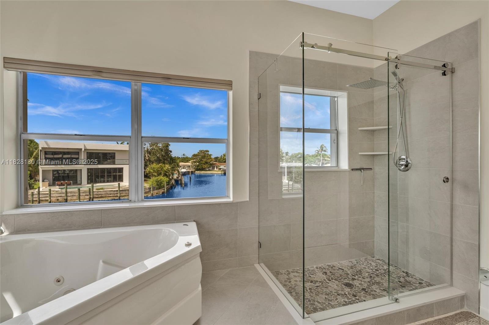 CORAL POINT - Residential