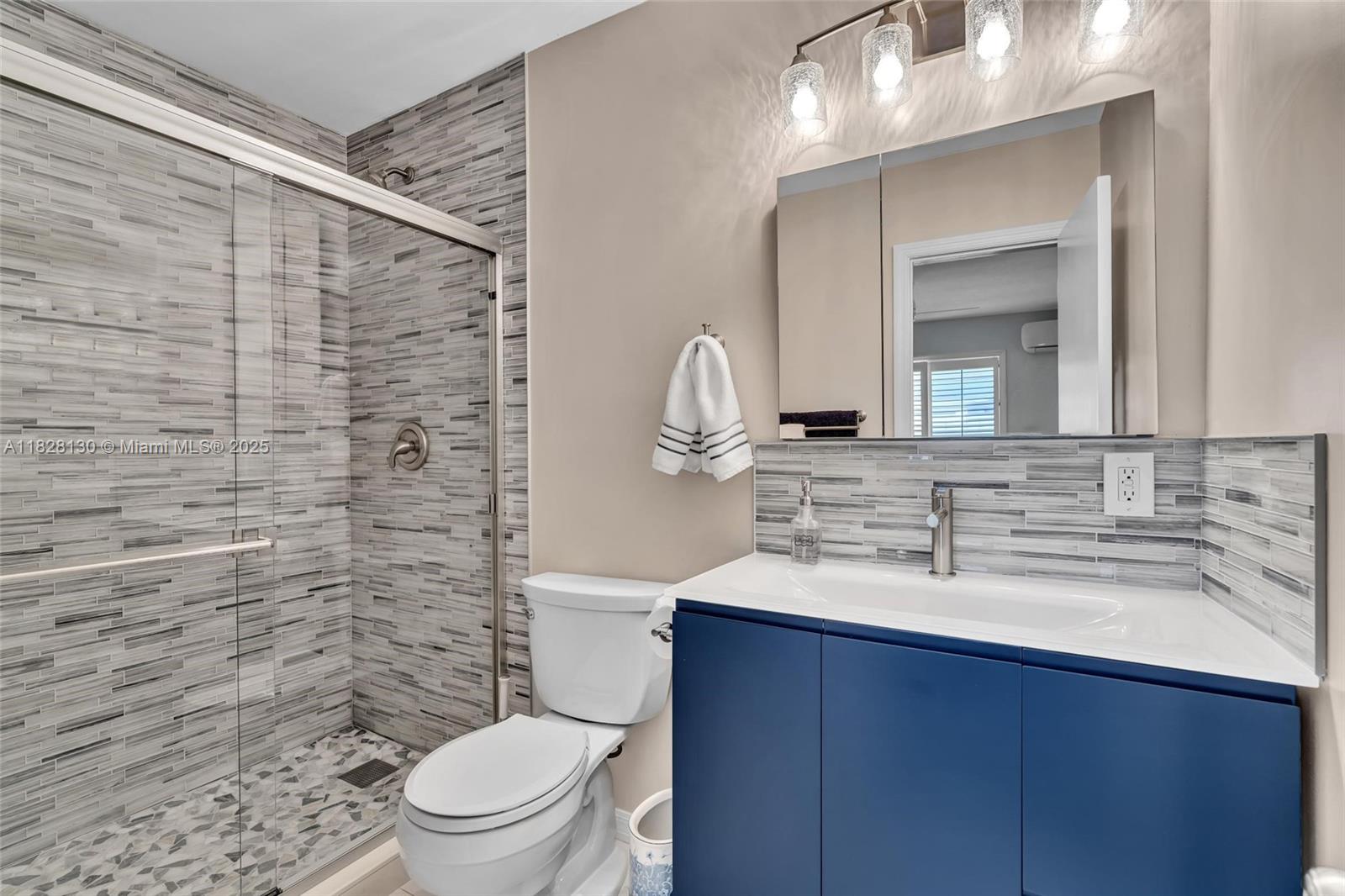 CORAL POINT - Residential