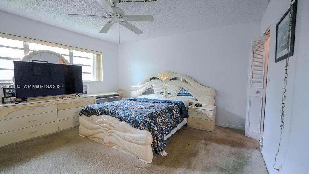 View photos, virtual tours, details... 601 S State Road 7 2H