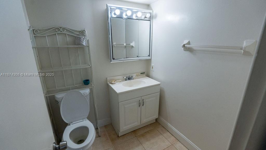 APPLEGREEN CONDO APTS 1 - Residential