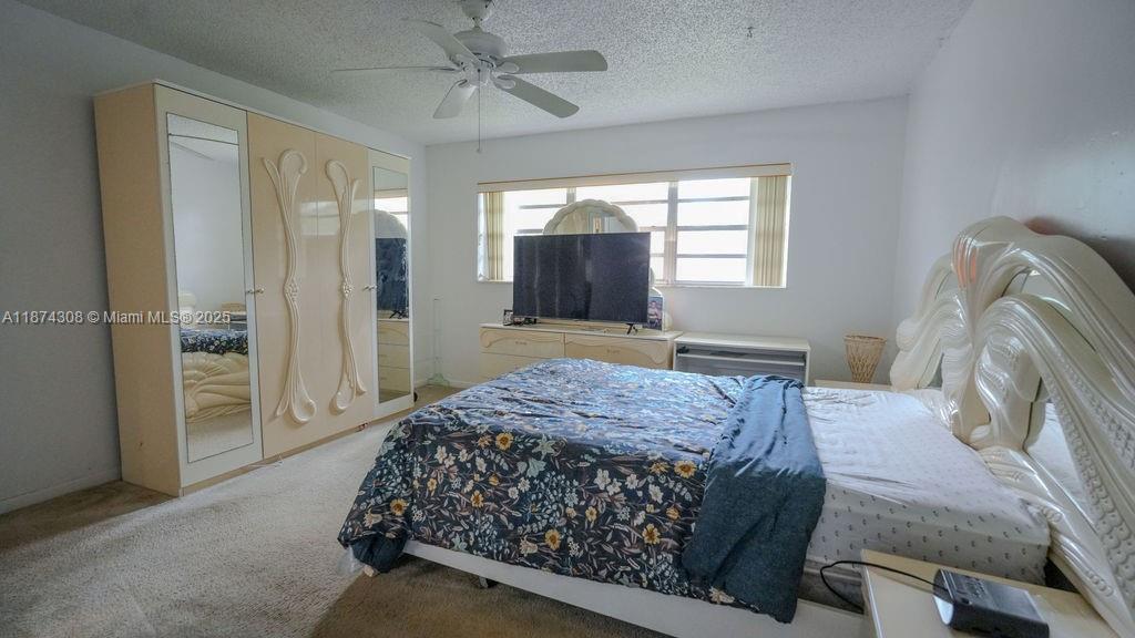 APPLEGREEN CONDO APTS 1 - Residential