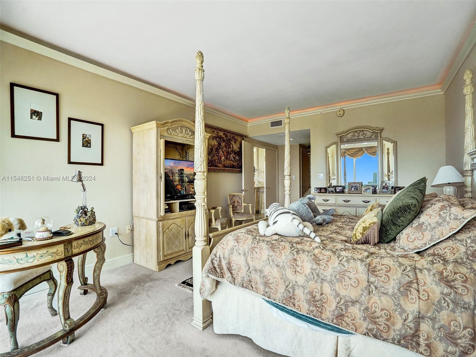 TOWERS OF PORTO VITA-SOUT - Residential Lease