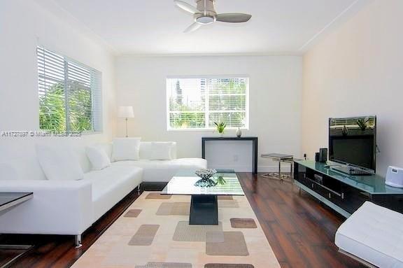 Rental Property at 1333 15th St 2, Miami Beach, Miami-Dade County, Florida - Bedrooms: 2 
Bathrooms: 2  - $3,500 MO.