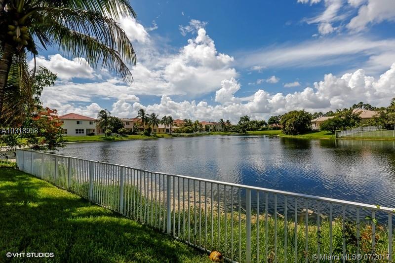 POD 1 AT MONARCH LAKES - Residential