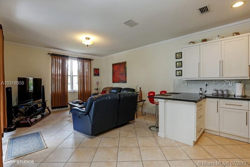 POD 1 AT MONARCH LAKES - Residential