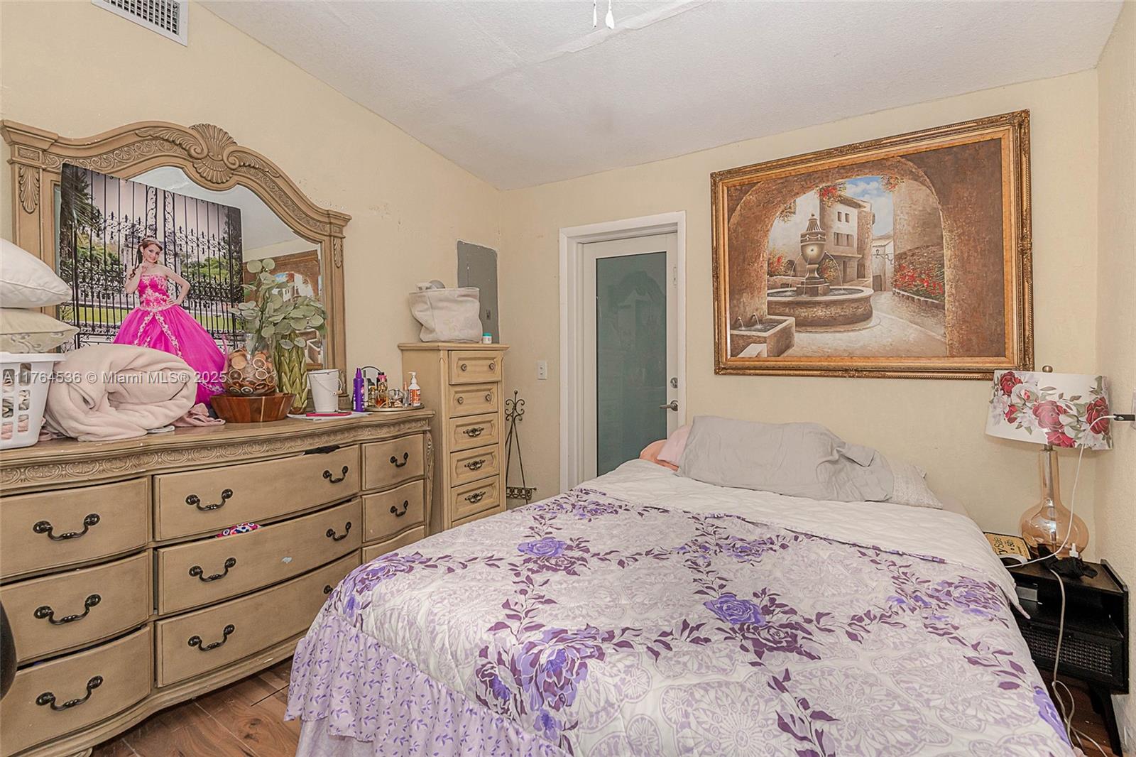 FLAMINGO ESTATES - Residential