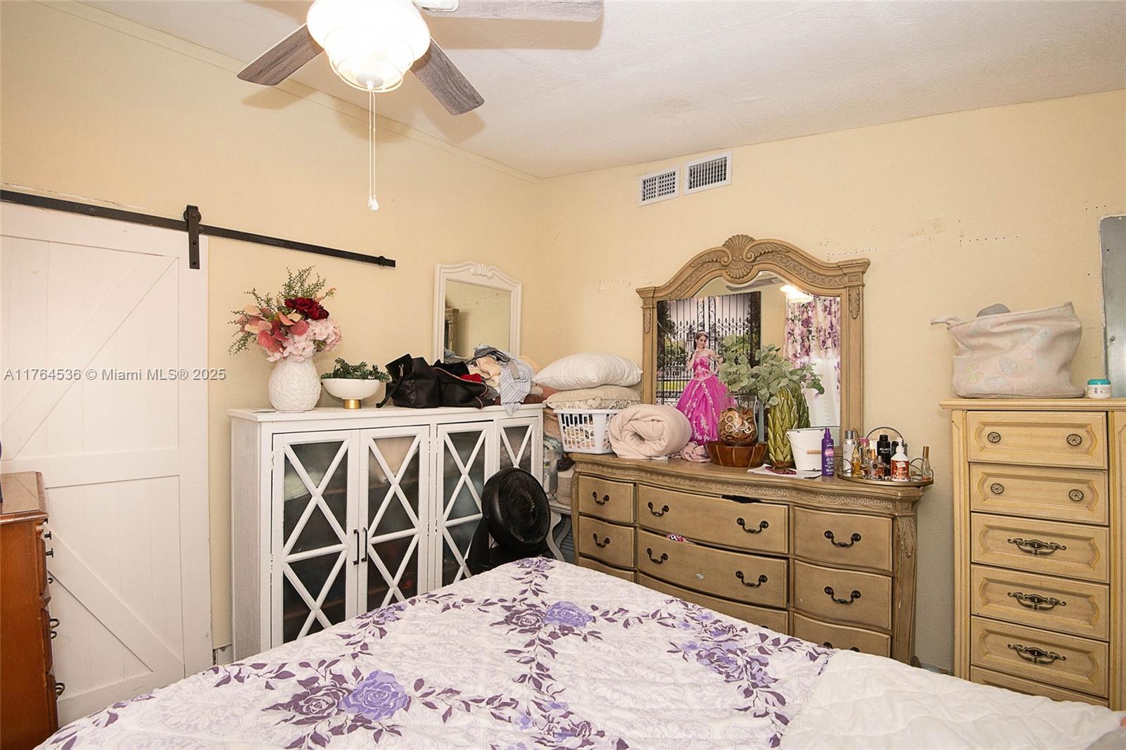 FLAMINGO ESTATES - Residential