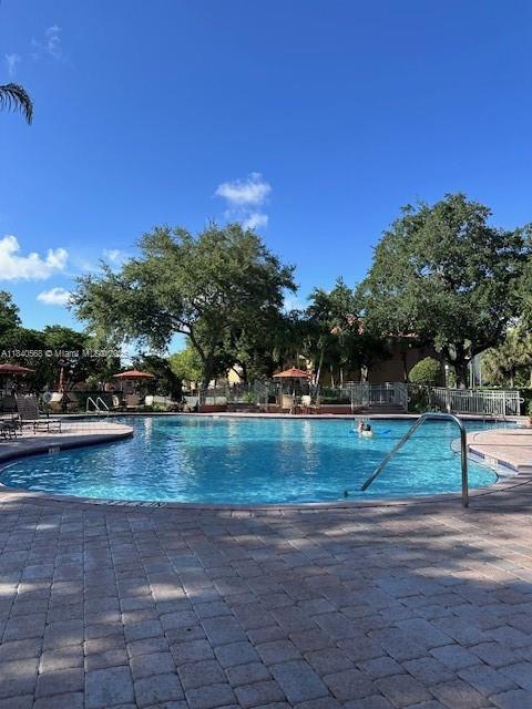 VILLAS AT HARBOR ISLES CO - Residential Lease