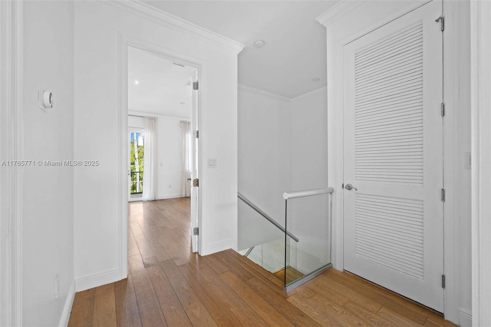 TROPICAL ISLE HOMES SUB 1 - Residential