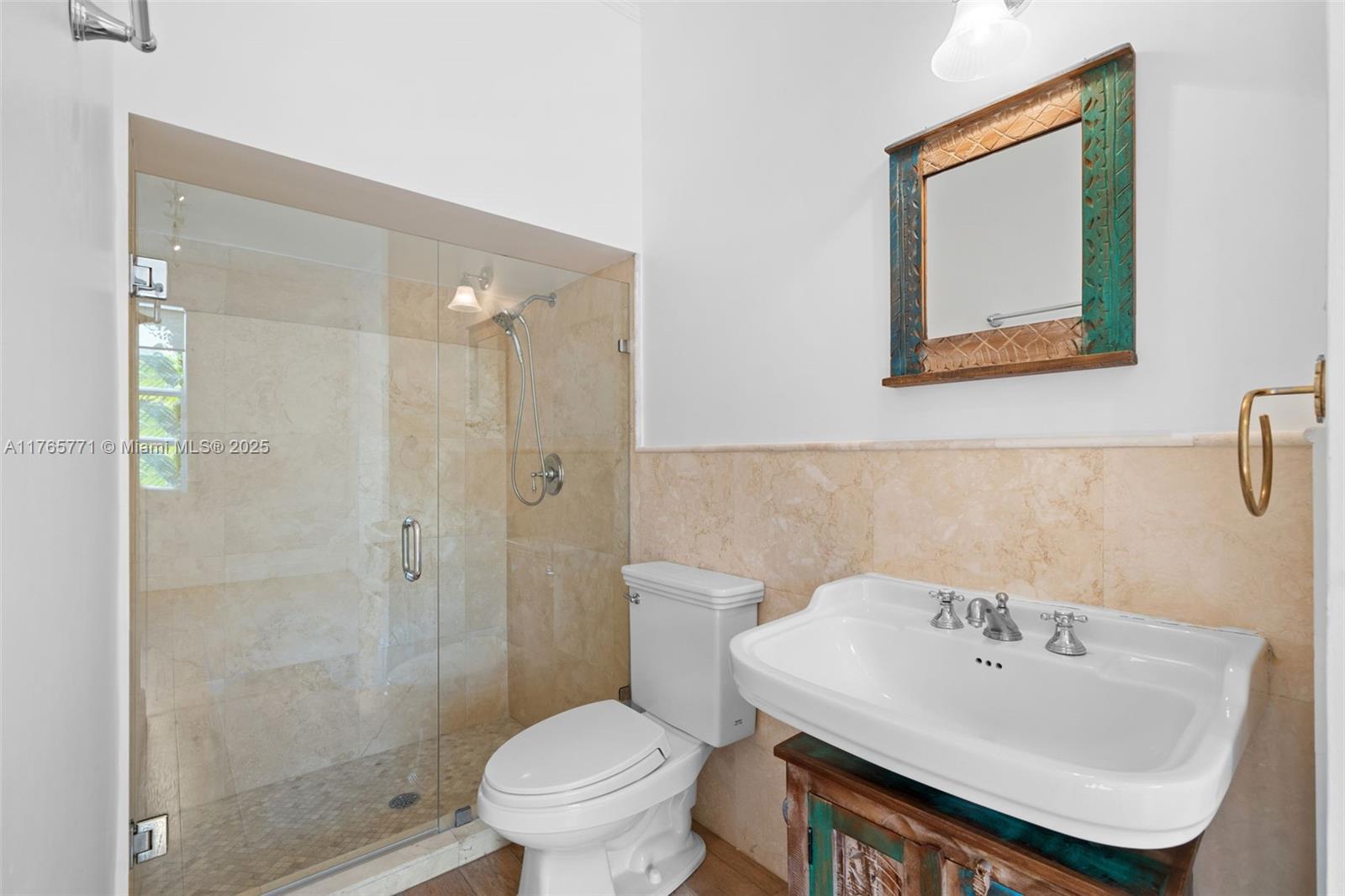 TROPICAL ISLE HOMES SUB 1 - Residential