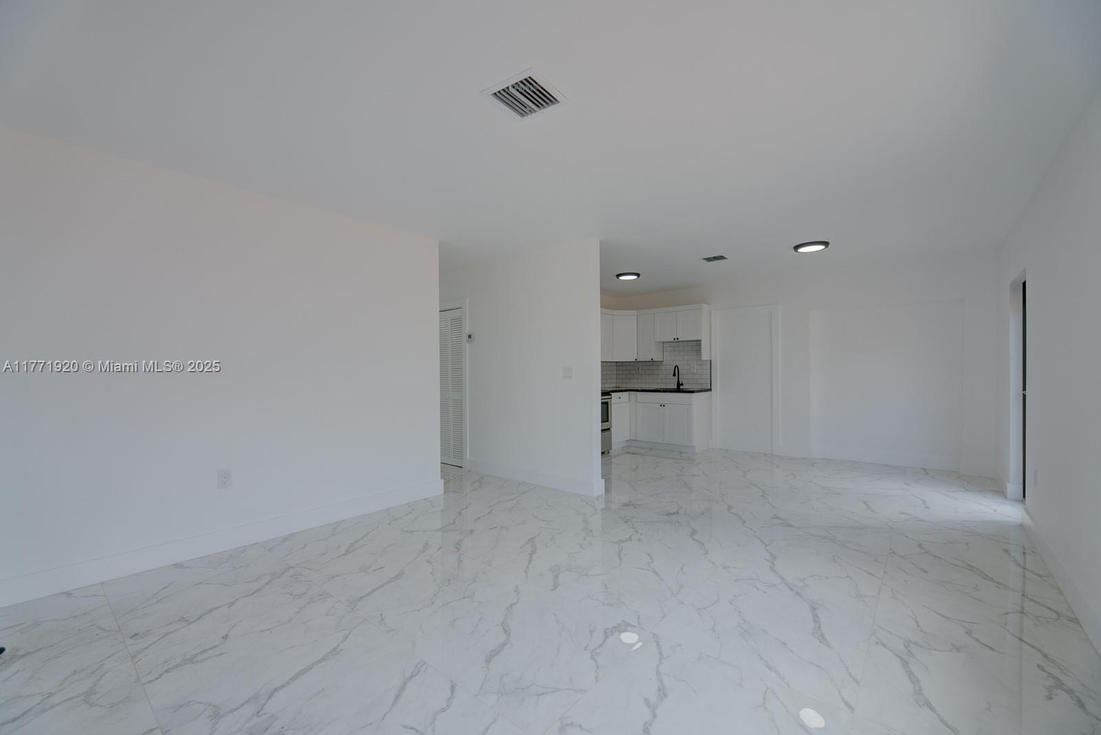 650 E 65th St FRONT