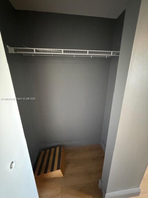 VENTURE AT AVENTURA WEST - Residential Lease