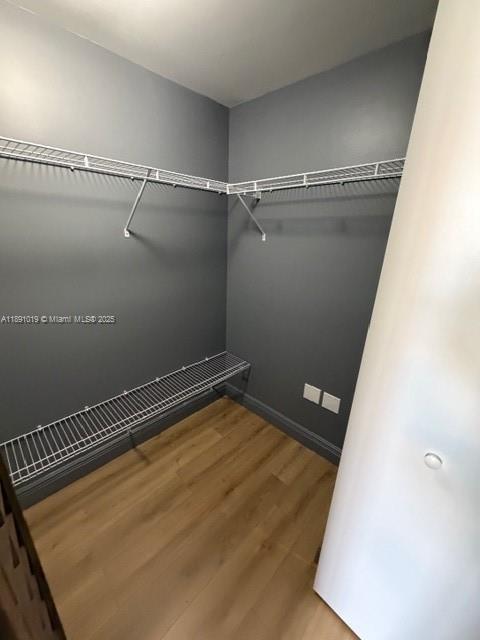 VENTURE AT AVENTURA WEST - Residential Lease