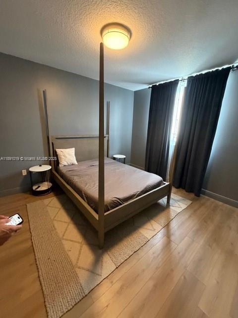VENTURE AT AVENTURA WEST - Residential Lease