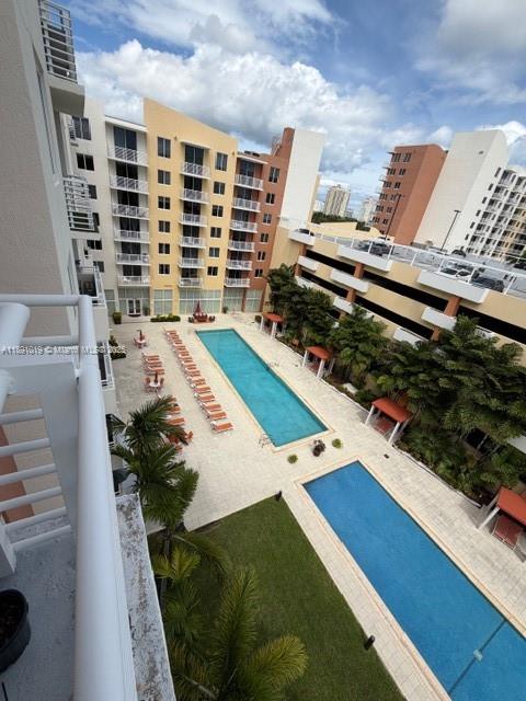 VENTURE AT AVENTURA WEST - Residential Lease
