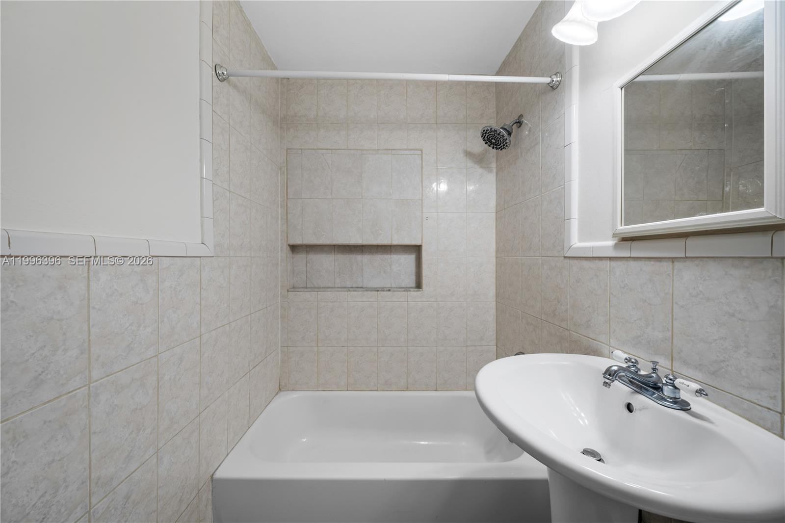 PROGRESSO - Residential Lease