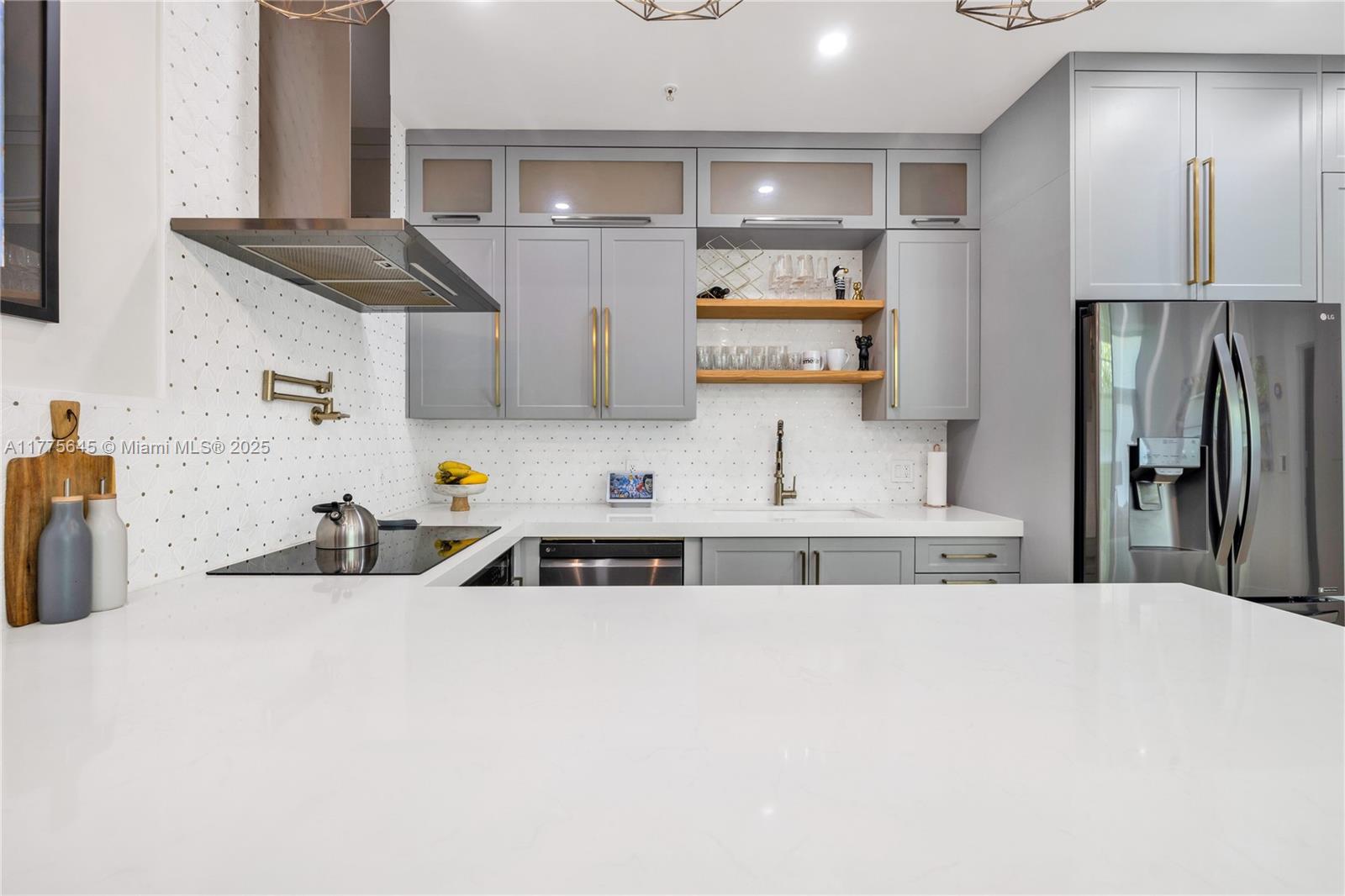 THE NOLOBI CONDO - Residential