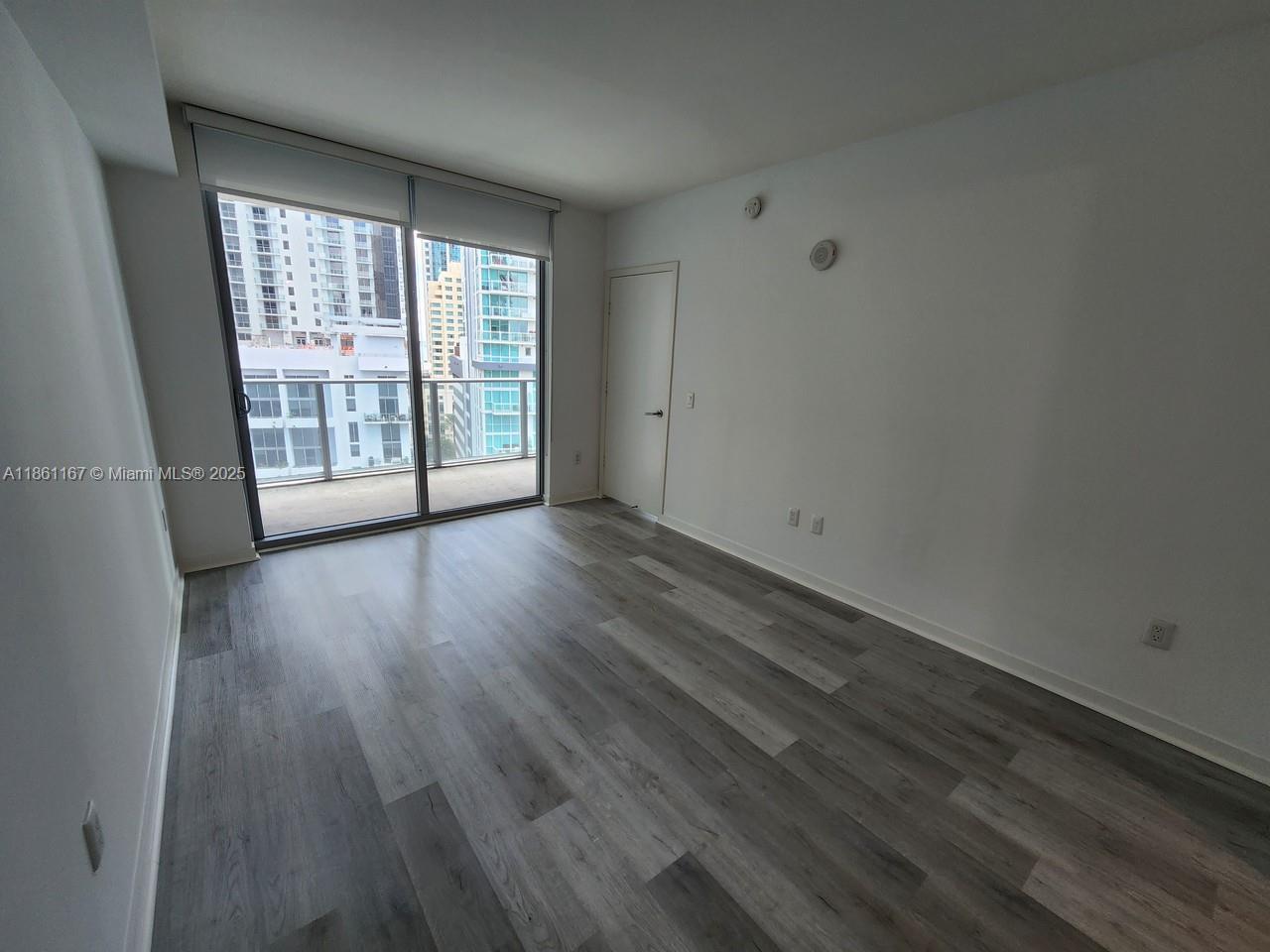 1100 MILLECENTO - Residential Lease