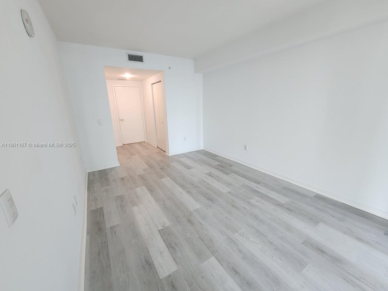 1100 MILLECENTO - Residential Lease