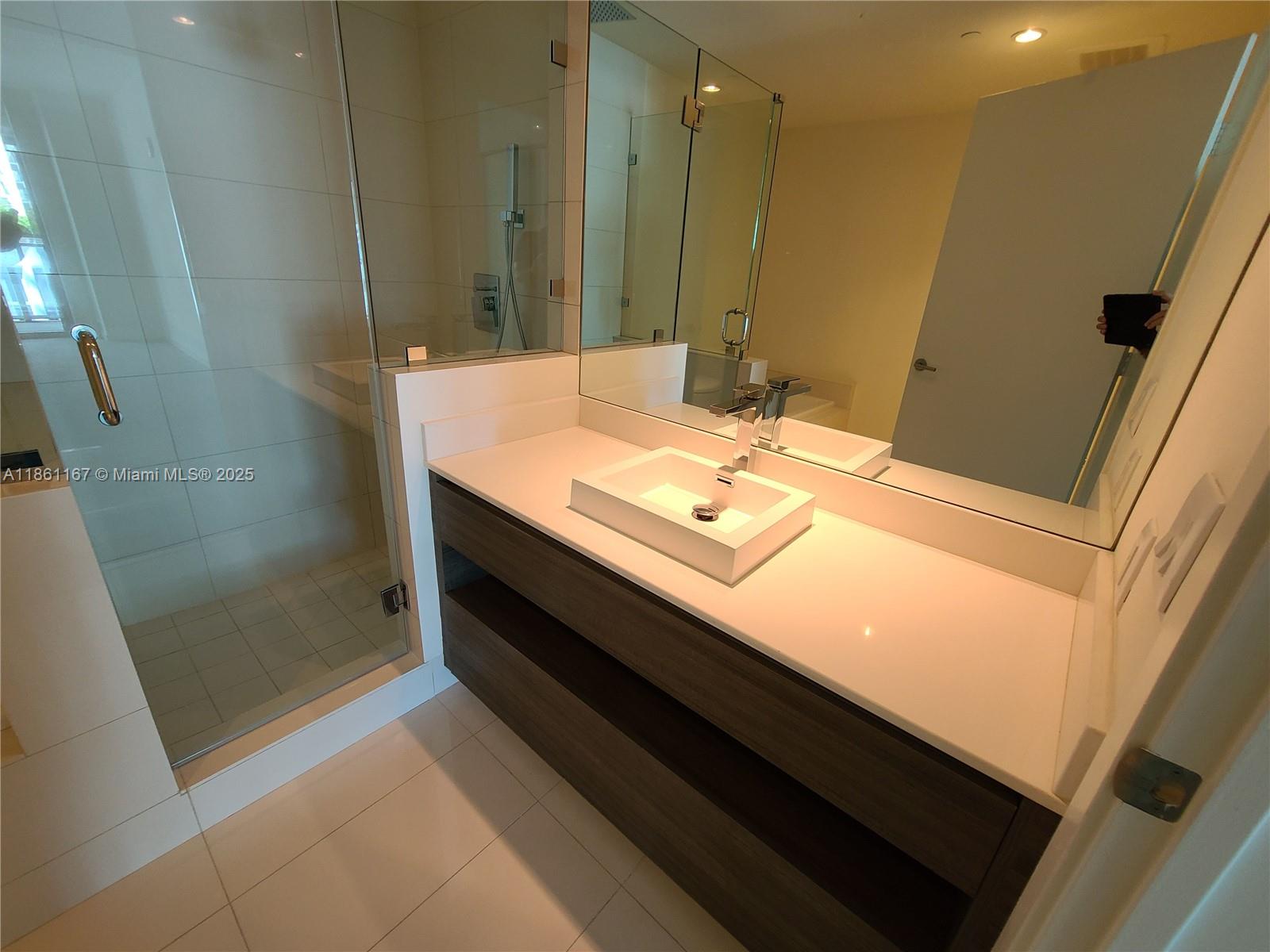 1100 MILLECENTO - Residential Lease