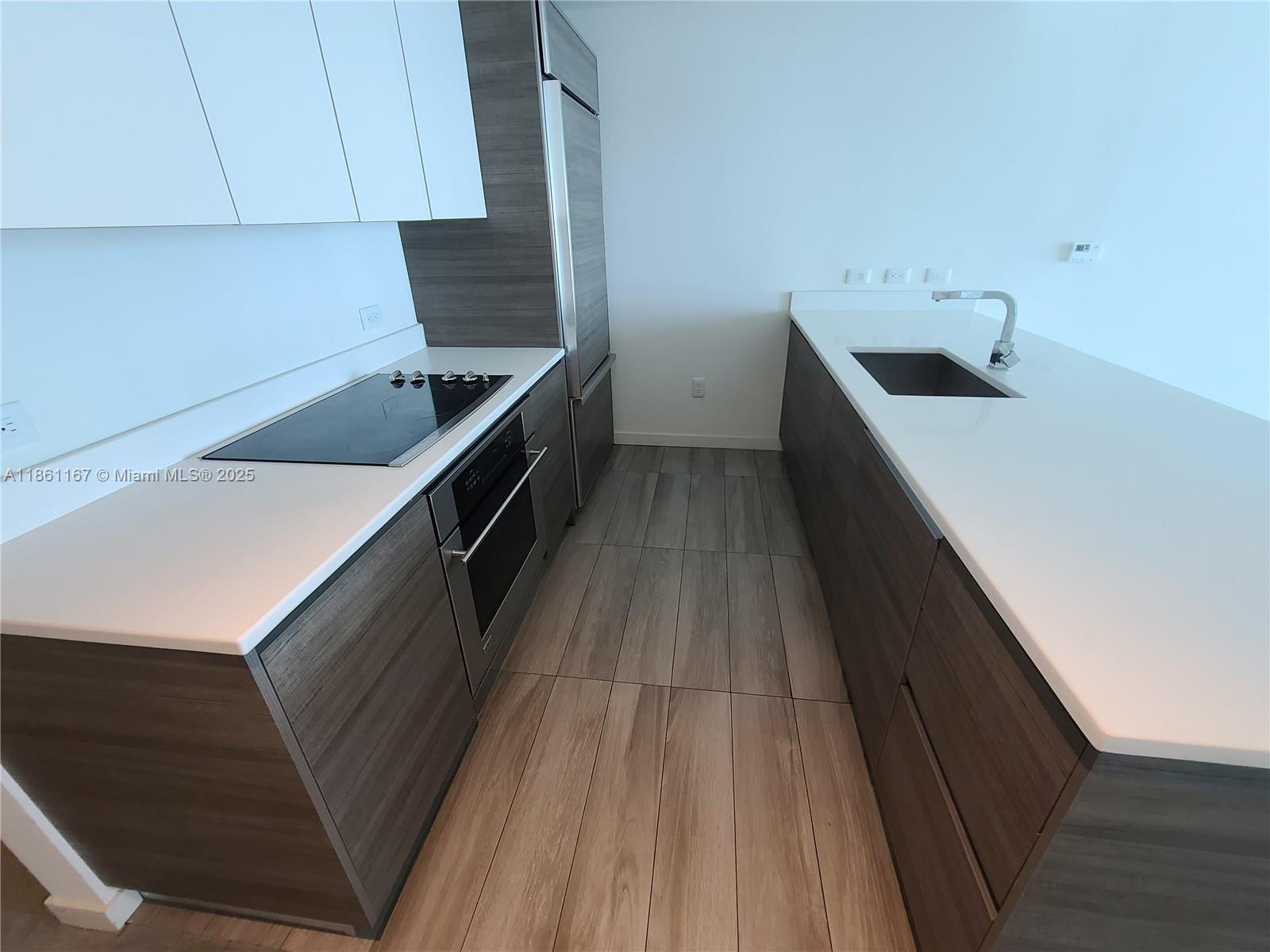 1100 MILLECENTO - Residential Lease