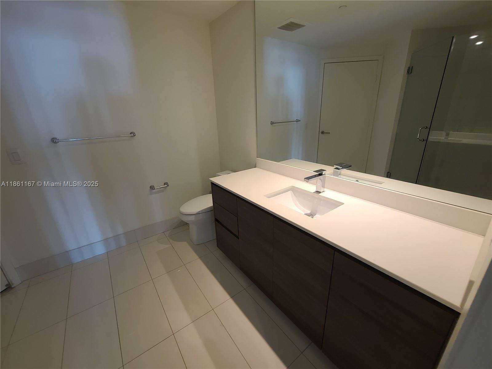 1100 MILLECENTO - Residential Lease