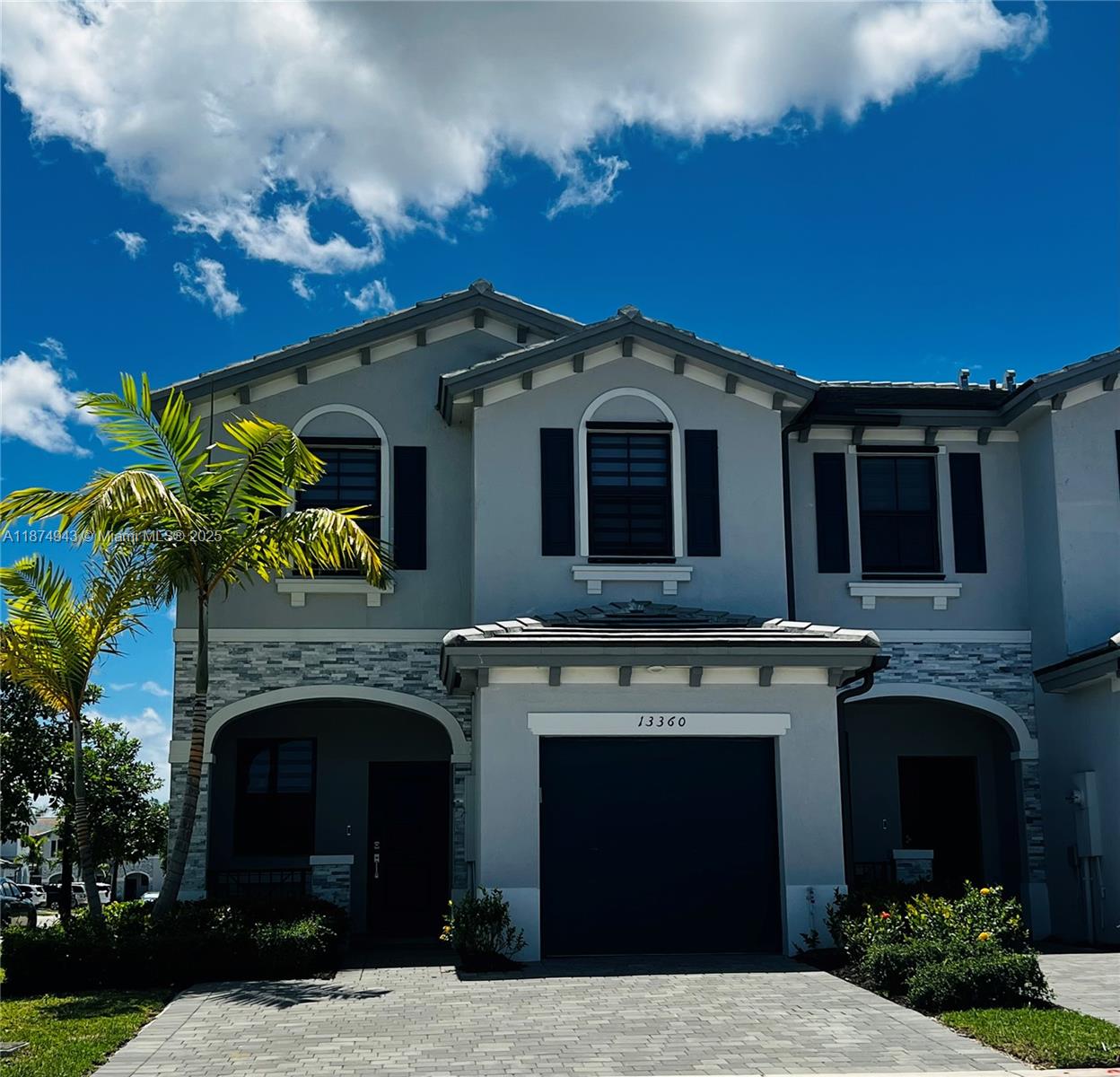 Brand new townhouse 3/2.5 located in the gated community of Pine Vista. The Club house has pool and Gym.
Call the Listing Agent for more details.