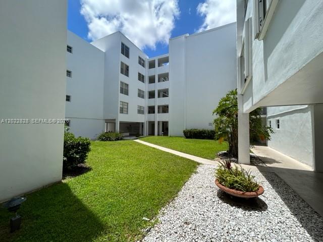 PLANTATION ROYAL SECTION - Residential