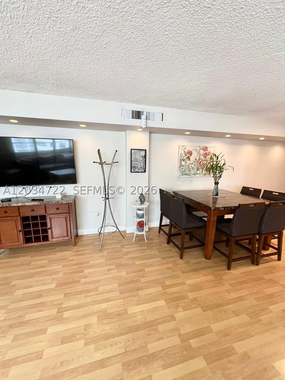 905 Brickell Bay Dr 1422