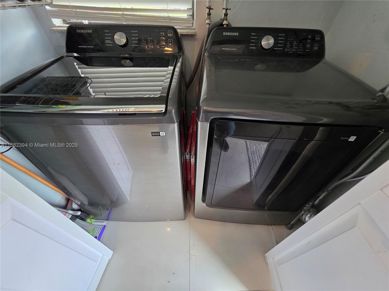 CAROL CITY GDNS 1ST ADDN - Residential