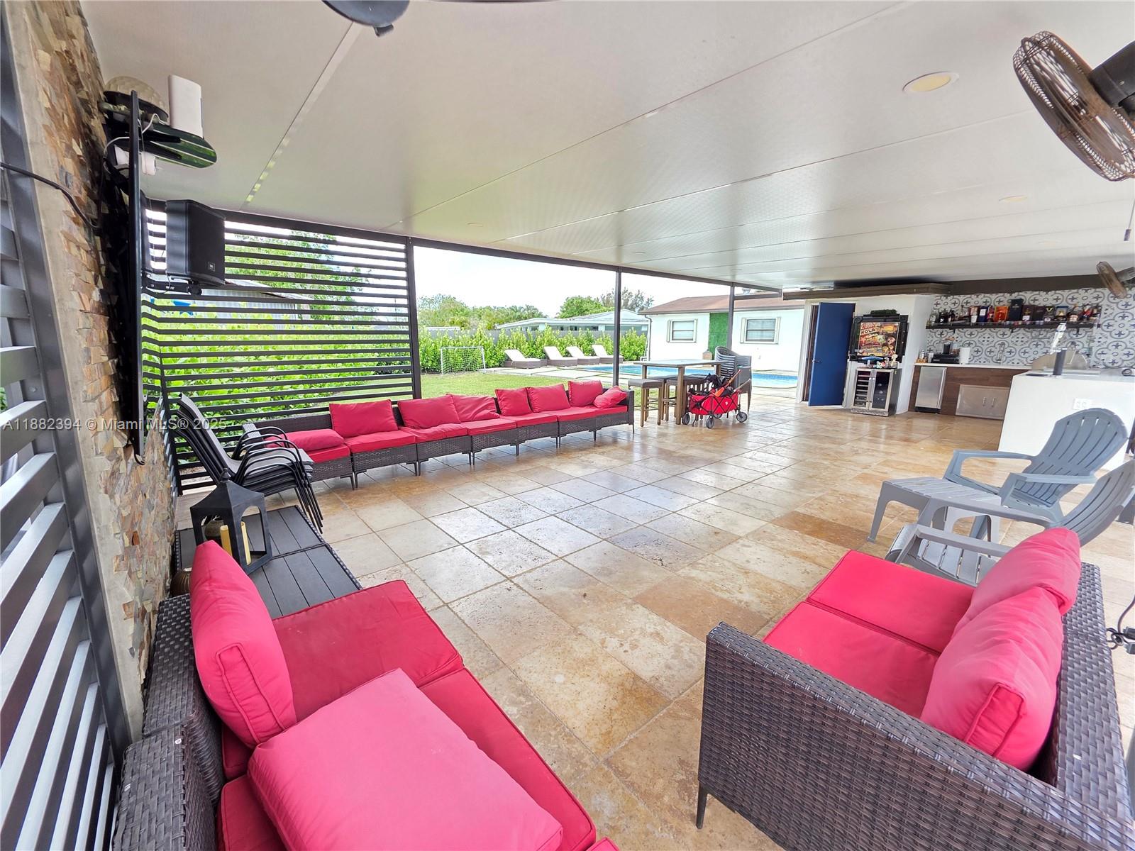 CAROL CITY GDNS 1ST ADDN - Residential