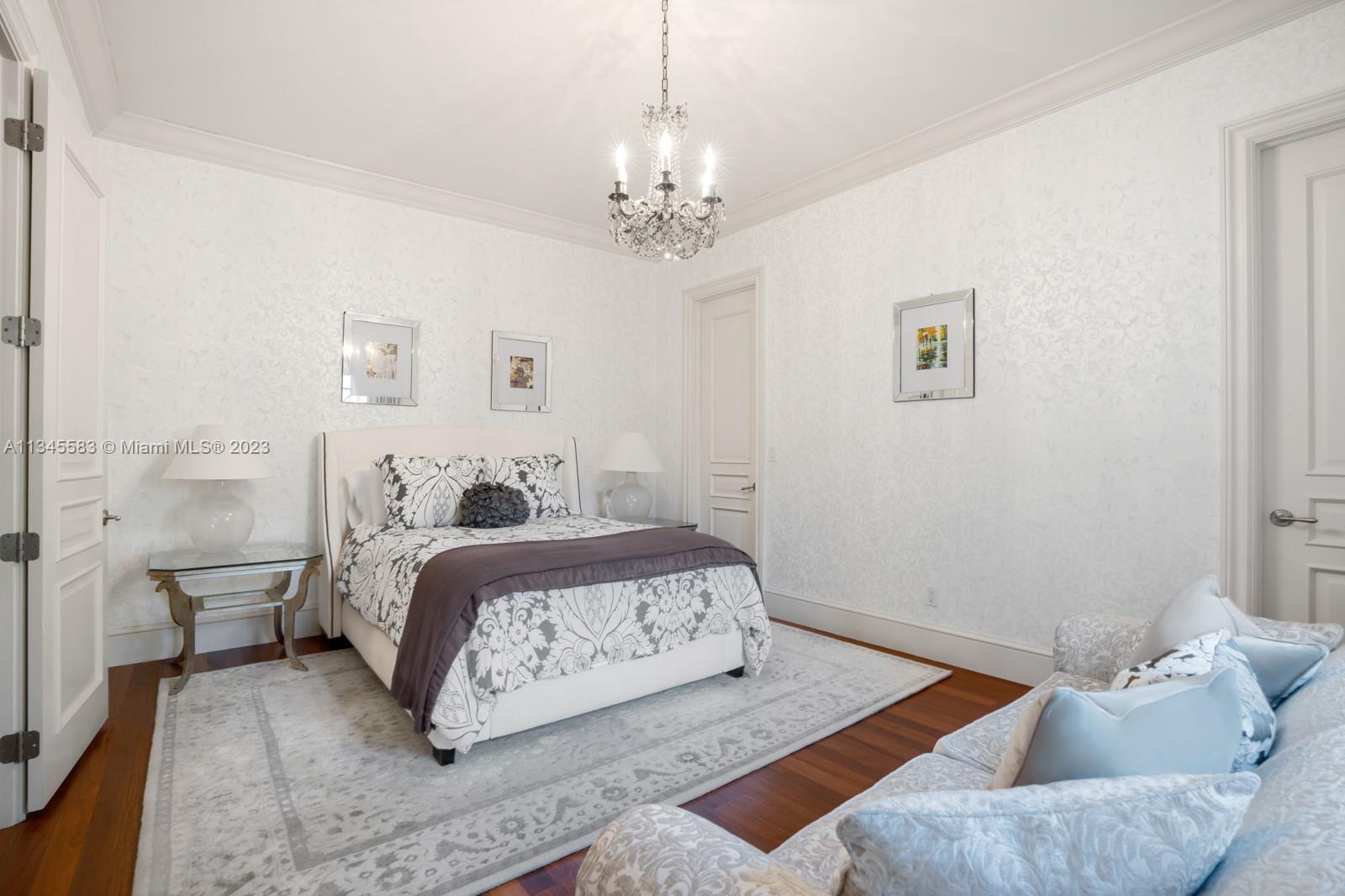 HUTCHINSON SUB - Residential