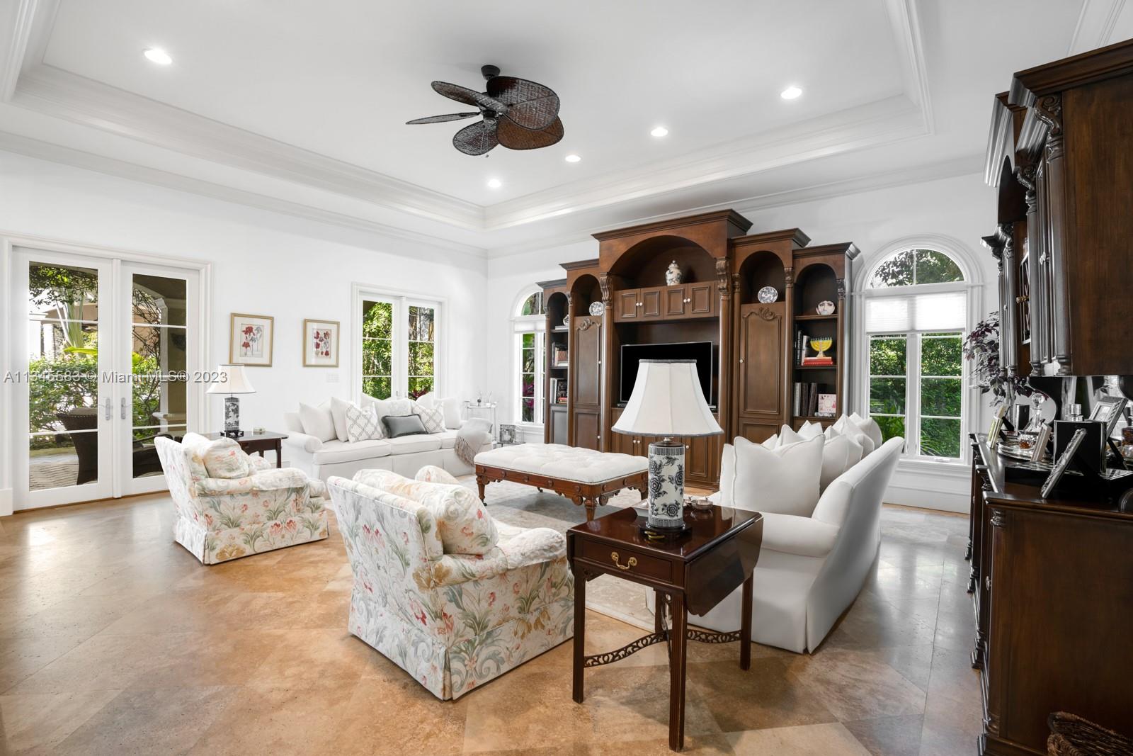 HUTCHINSON SUB - Residential