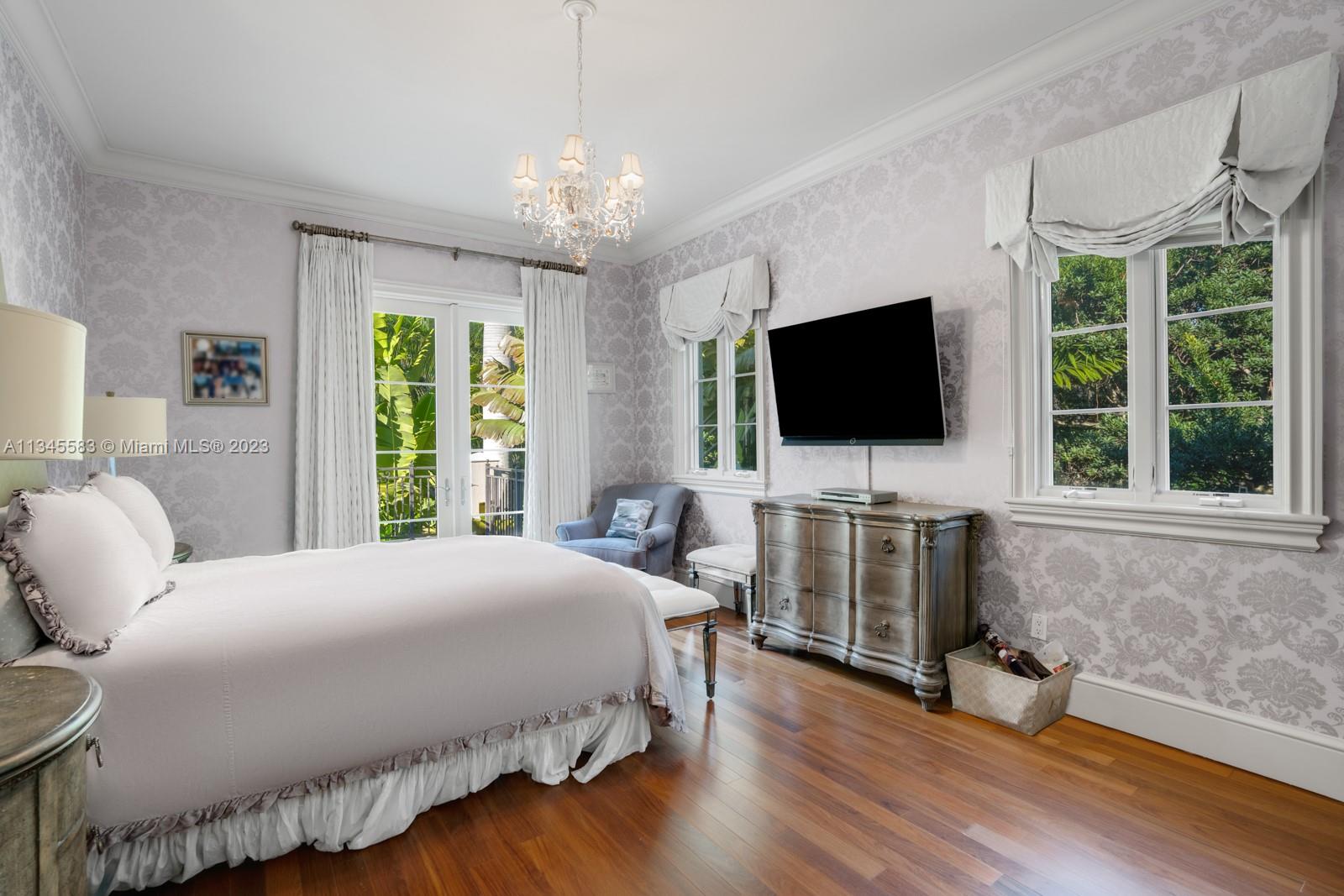 HUTCHINSON SUB - Residential