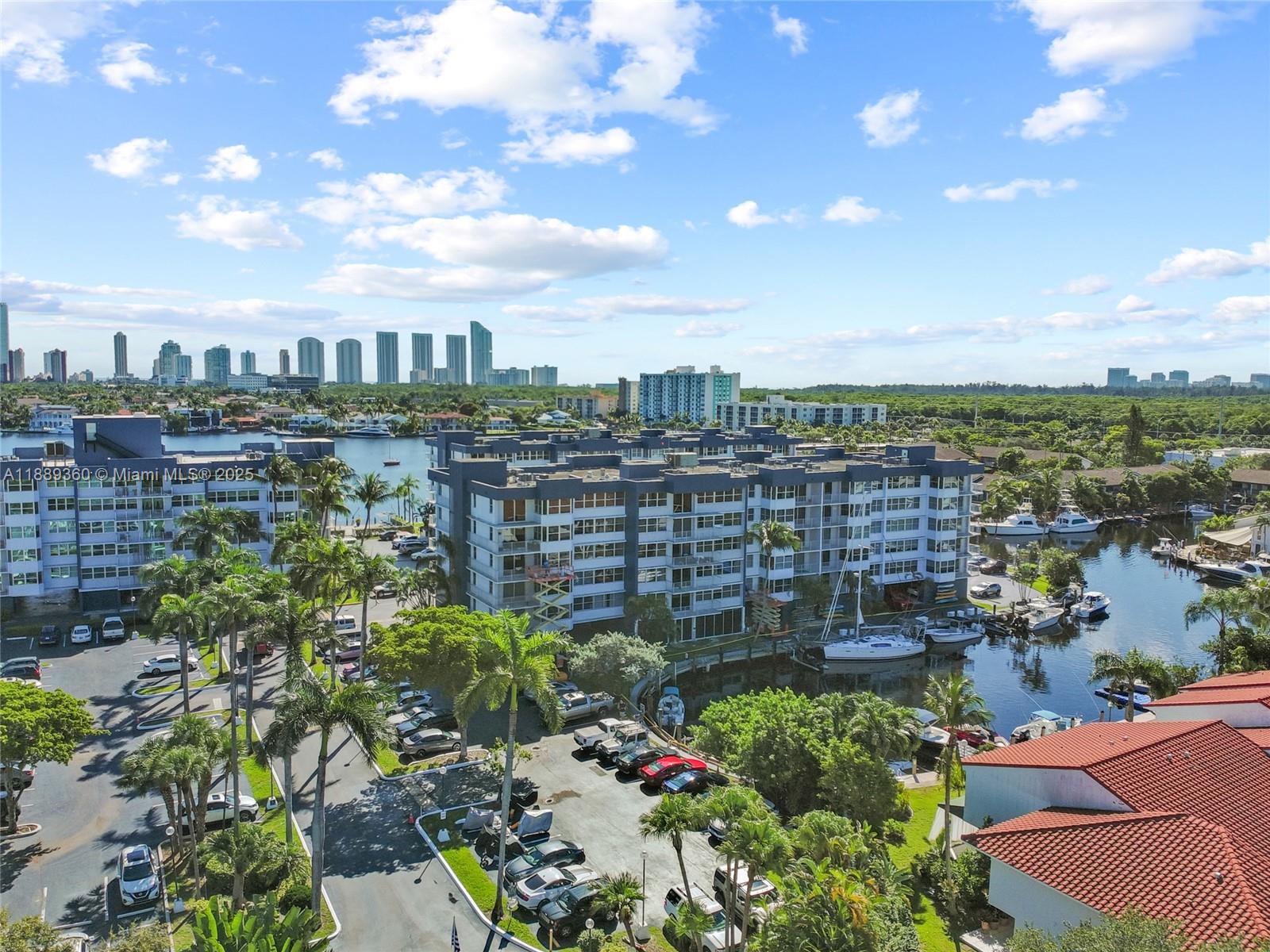 REEF WEST CONDO - Residential