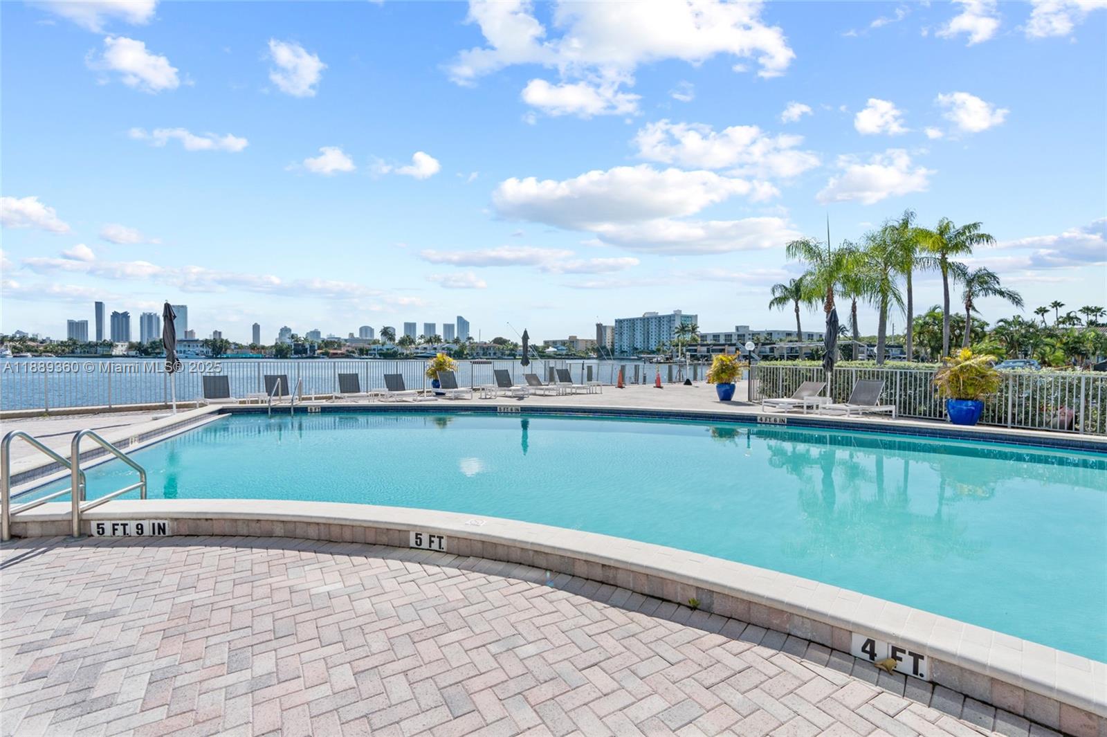REEF WEST CONDO - Residential