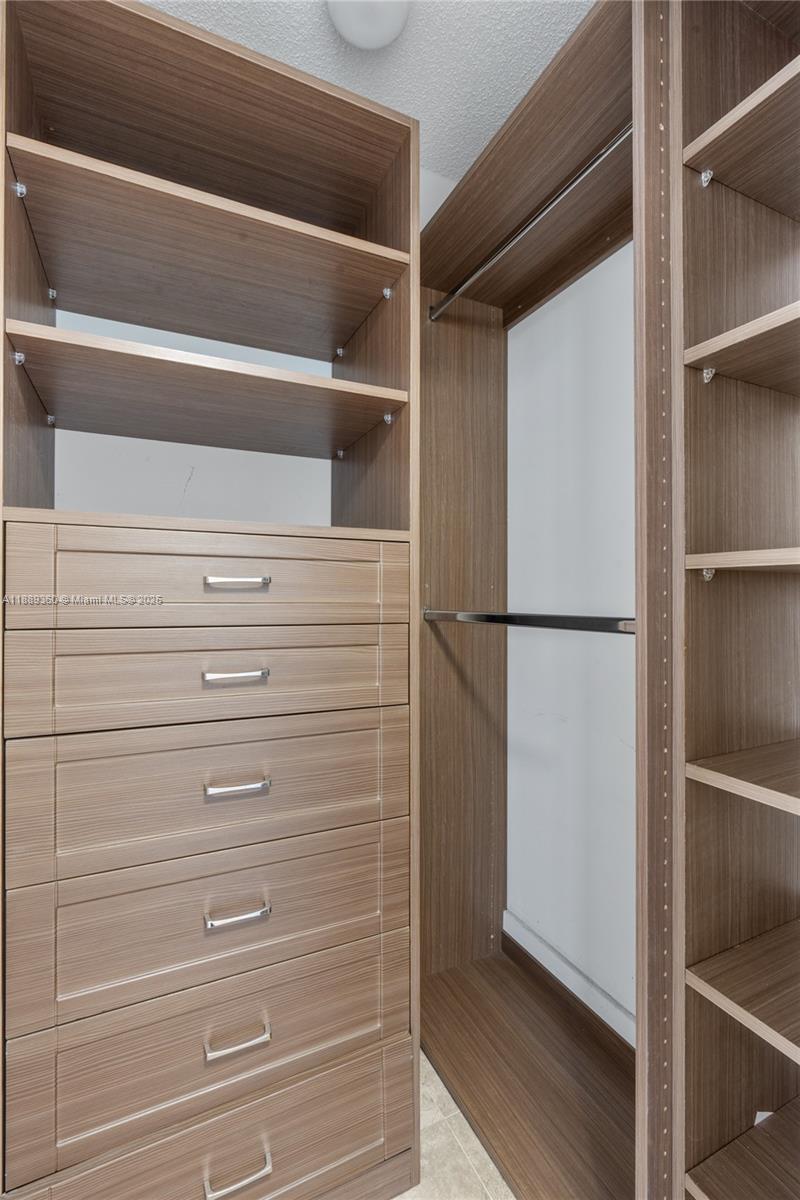 REEF WEST CONDO - Residential