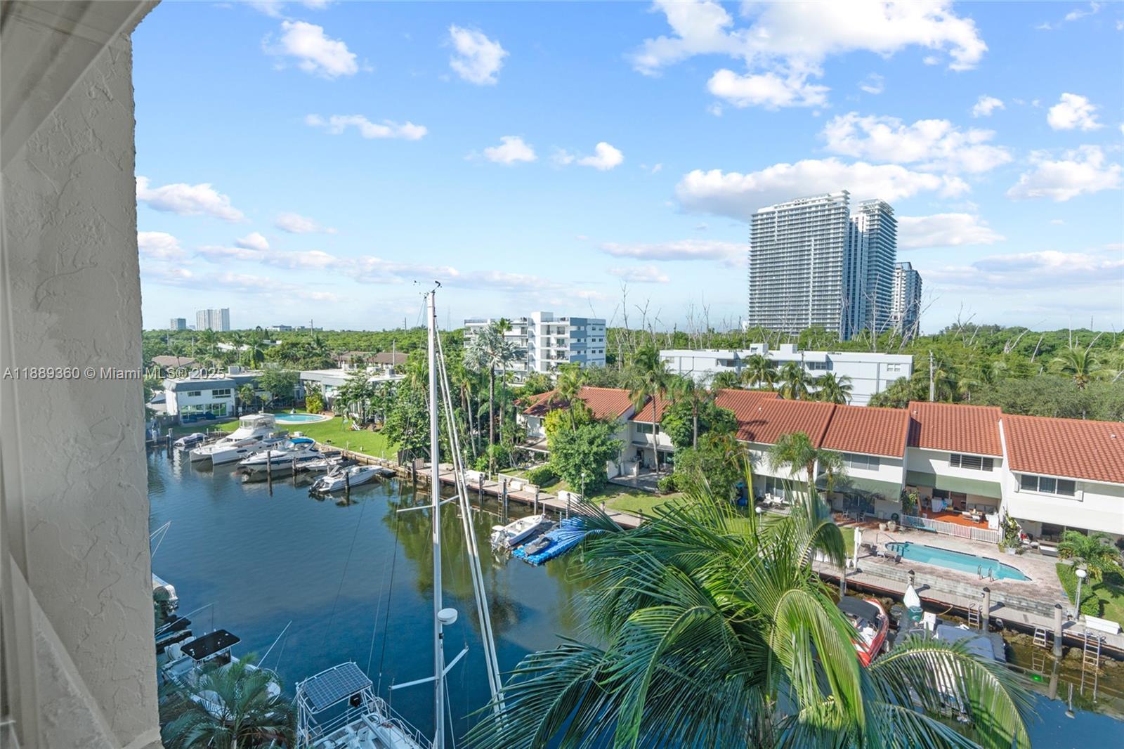 REEF WEST CONDO - Residential