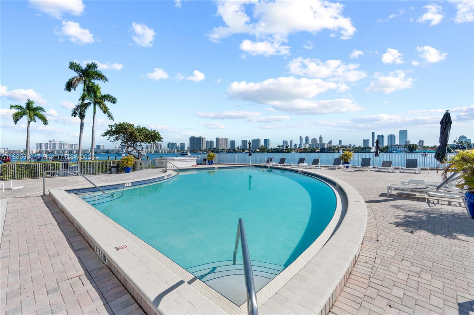 REEF WEST CONDO - Residential